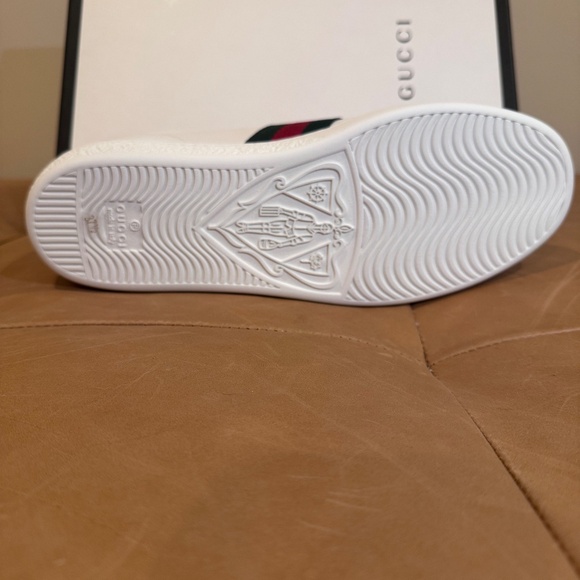 Gucci Ace Embroidered Sneakers - Cat & Piglet Edition - Size 37.5 - BRAND NEW - Picture 2 of 7